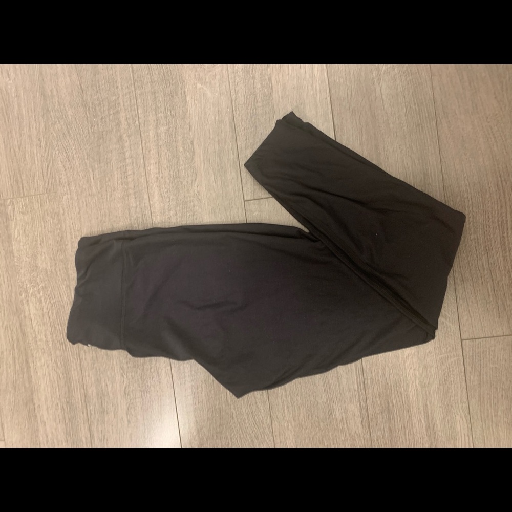 Black leggings